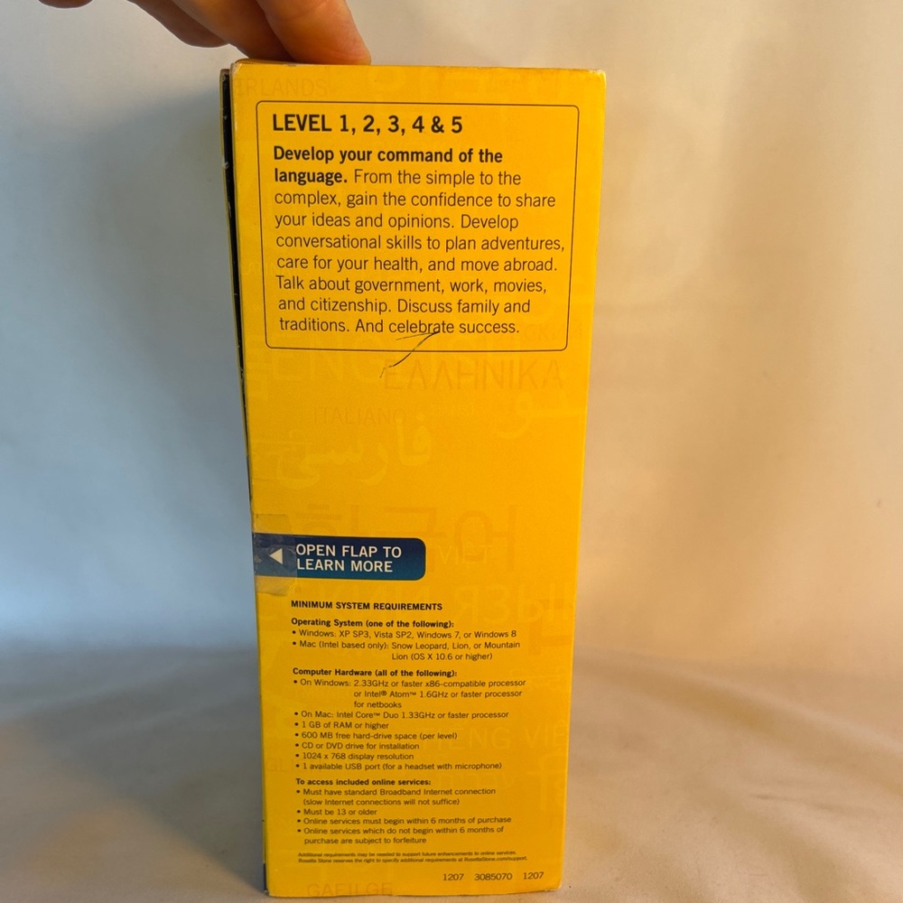 LIKE NEW! ROSETTA STONE SPANISH (SPAIN) LANGUAGE LEARNING SOFTWARE- 2012 - Picture 5 of 16